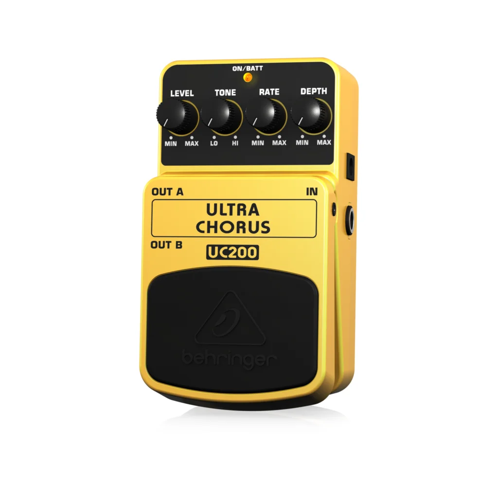 Pedal Stereo Chorus Behringer UC200 - Efeito Estéreo com Controles de Profundidade, Taxa e Nível - Pedais