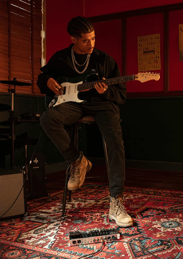 Pedaleira Donner Arena2000 para Guitarra - Modelagem de Amp, Efeitos Multi, Ciclo de Loop e 50 Modelos de Cab IR Integrados + 50 Slots para Carregar - Multiefeitos