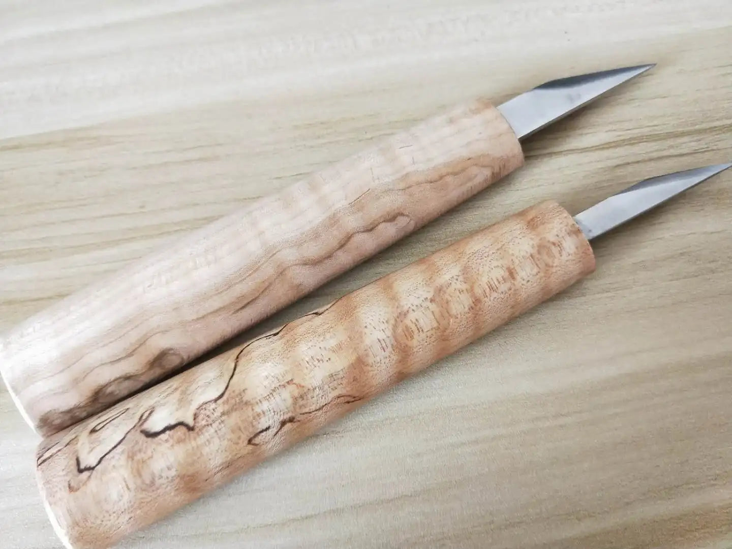 Conjunto com 2 Cortadores Afiados - Luthieria de Instrumentos de Corda, para Fabricação de Violino, 1 Cortador Grande e 1 Pequeno - Ferramentas